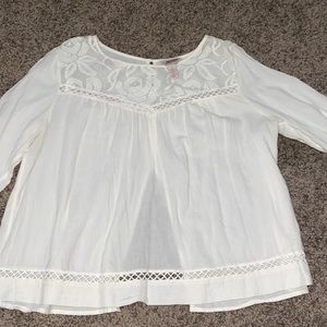 Crème summertime blouse